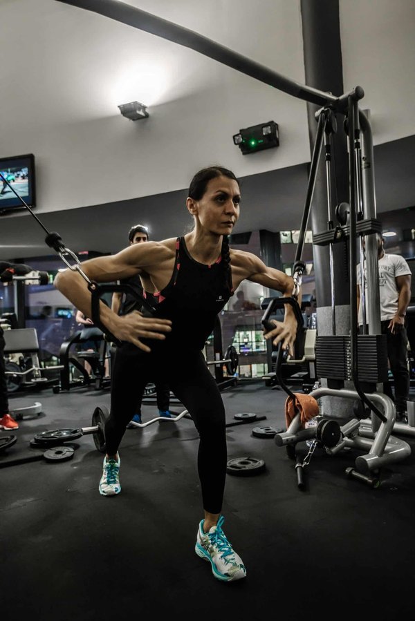 Quelle routine de gymnastique suédoise peut améliorer la coordination et la force chez les enfants?
