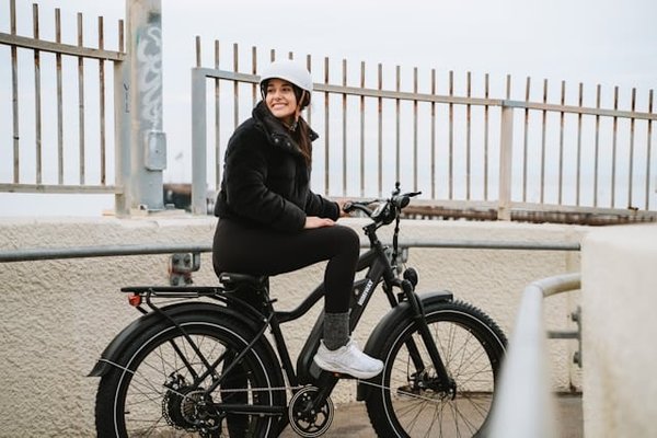 Quel est le meilleur type de boisson isotonique pour les sorties cyclistes par temps chaud ?
